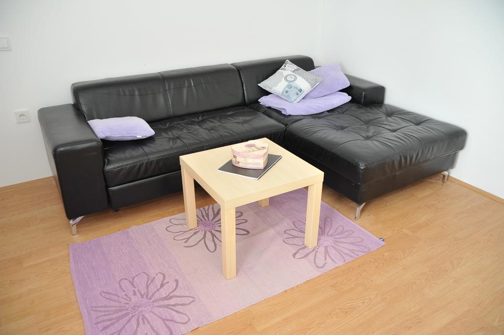 Apartments Zugec Selište Drežničko Habitación foto