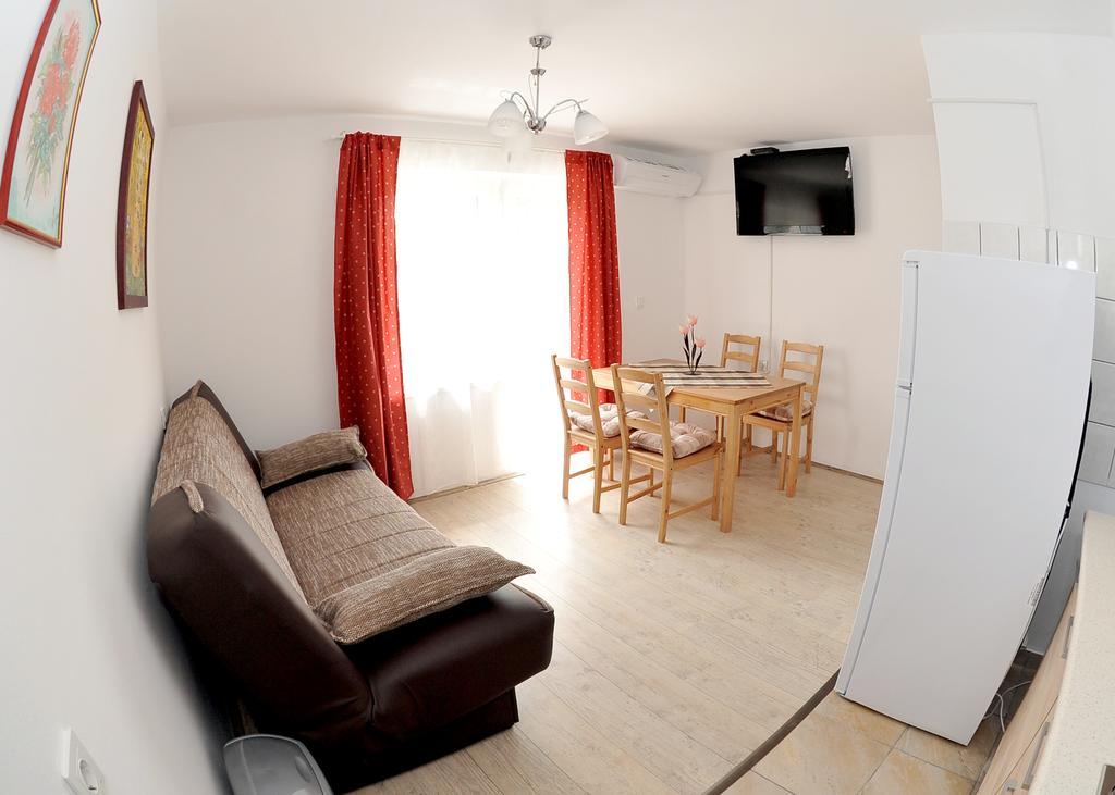 Apartments Zugec Selište Drežničko Habitación foto
